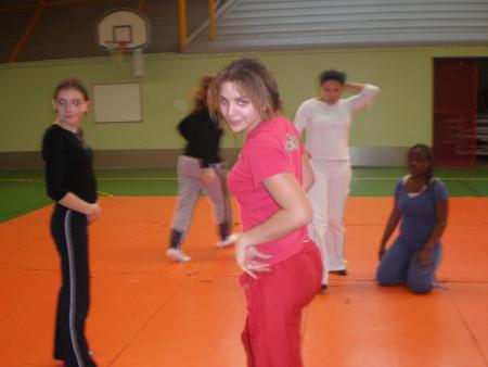au gymnase du lycée